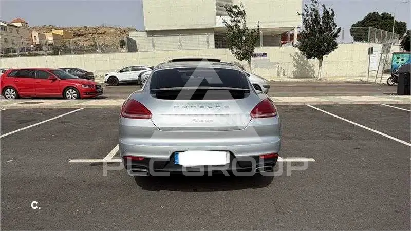 2013 Porsche Panamera