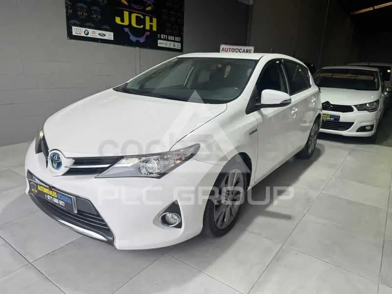 2013 Toyota AURIS