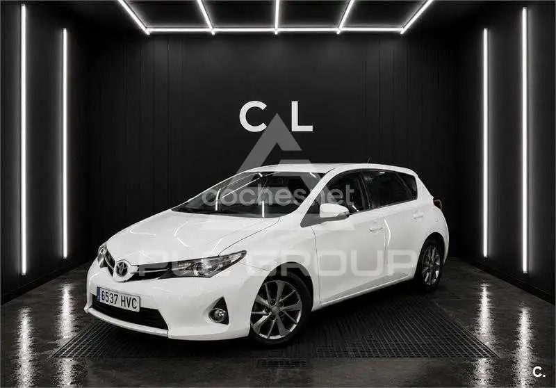 2013 Toyota AURIS