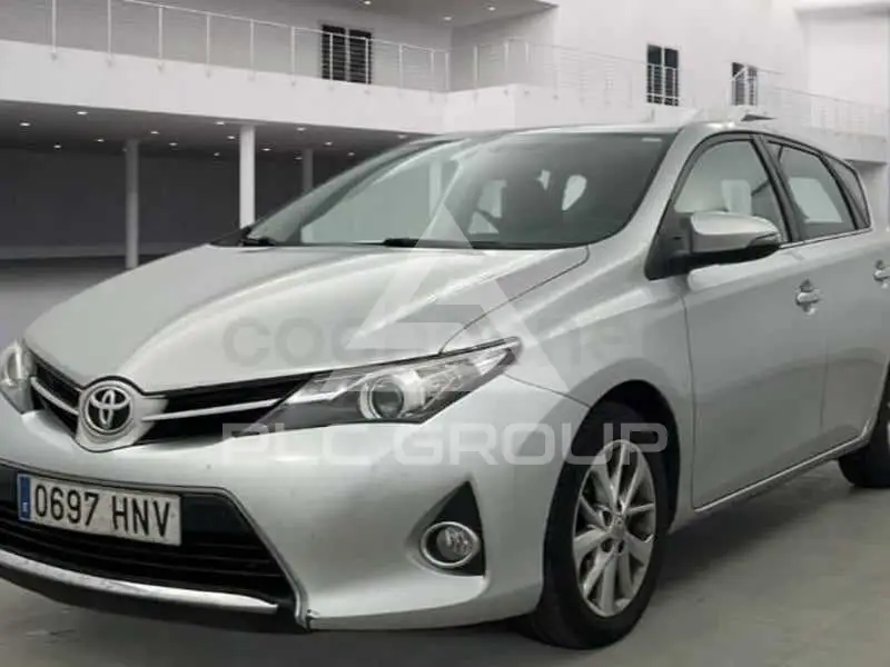 2013 Toyota AURIS
