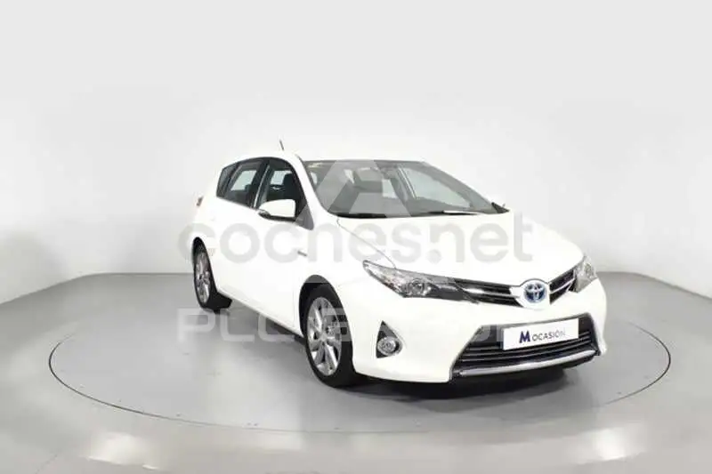 2013 Toyota AURIS