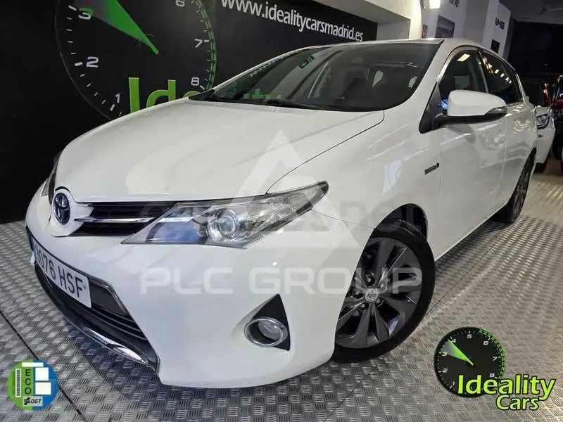 2013 Toyota AURIS
