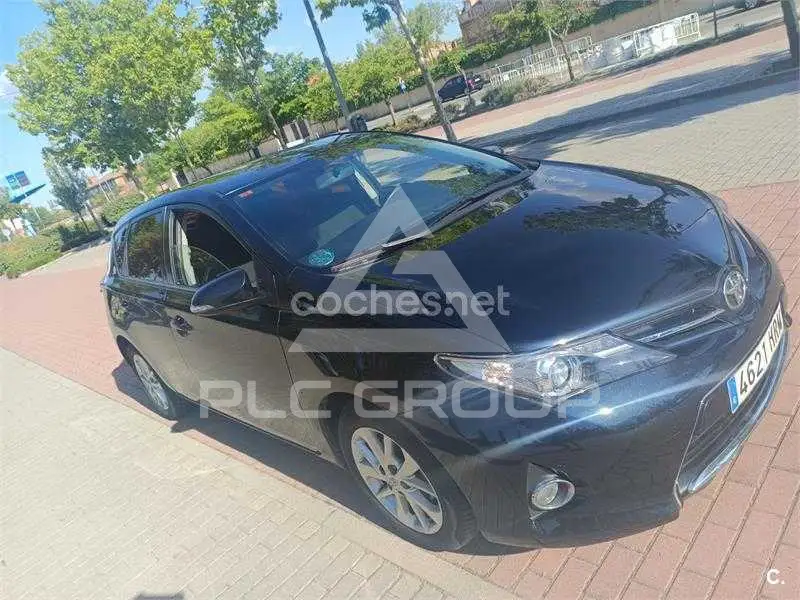 2013 Toyota AURIS