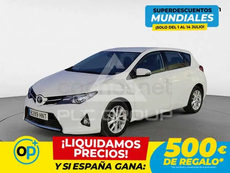 2013 Toyota AURIS
