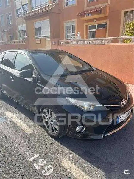 2013 Toyota AURIS