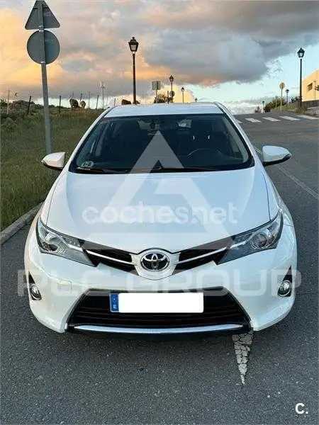 2013 Toyota AURIS