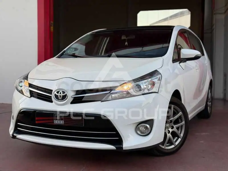 2013 Toyota VERSO