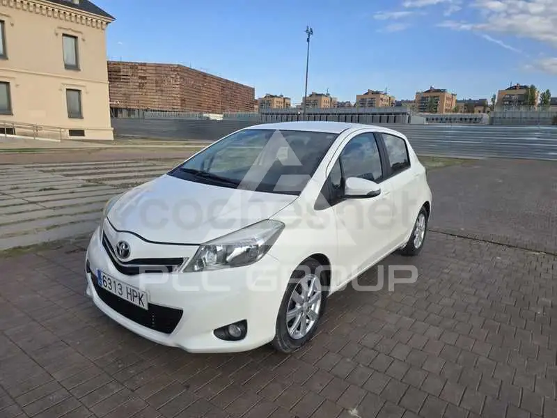 2013 Toyota YARIS