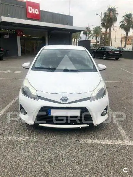 2013 Toyota YARIS