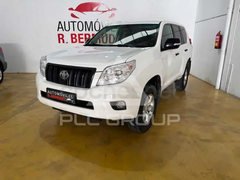 2013 Toyota LAND CRUISER