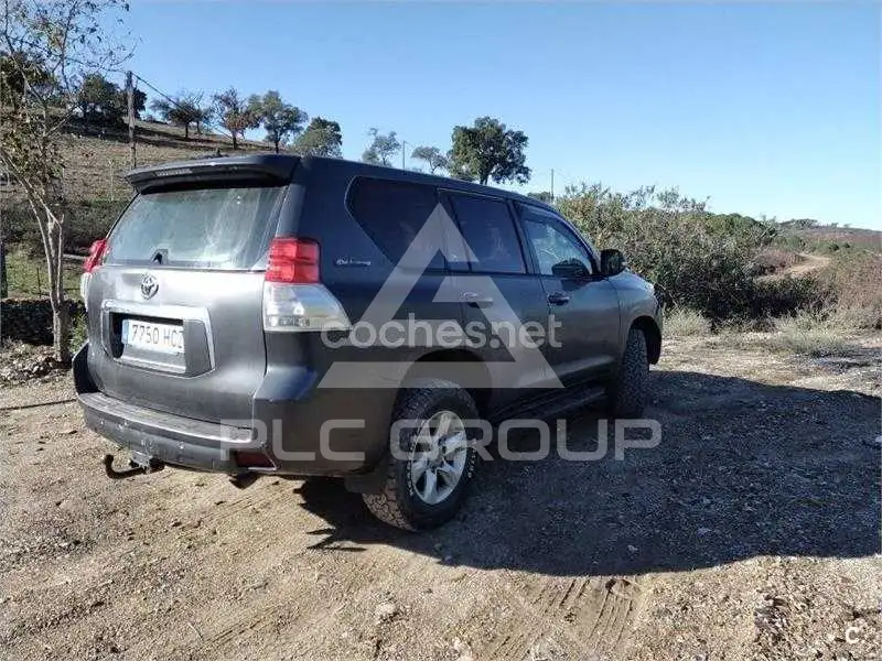 2013 Toyota LAND CRUISER