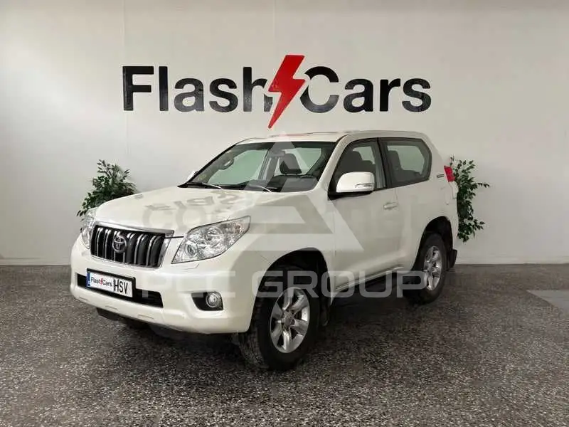 2013 Toyota LAND CRUISER