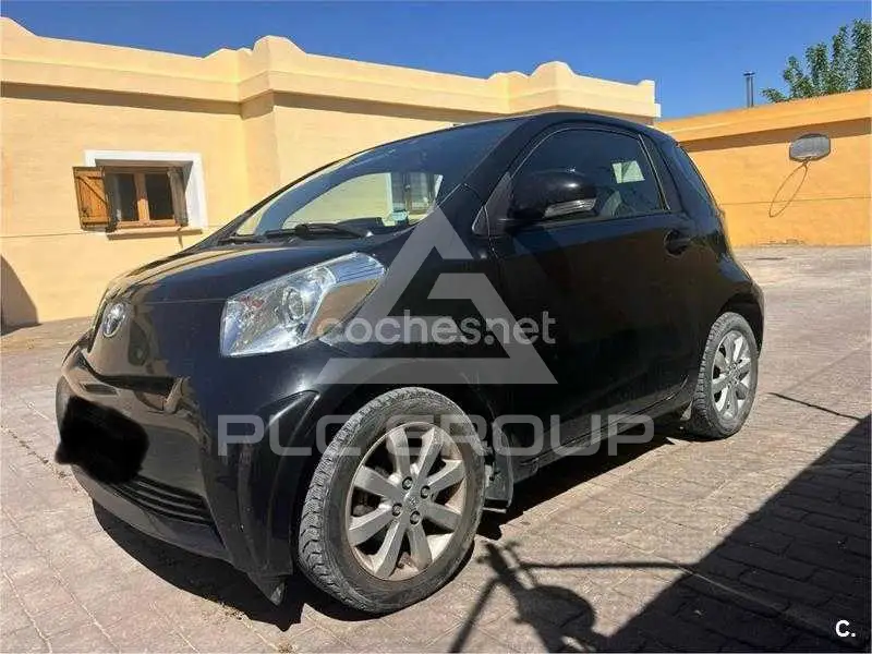 2013 Toyota IQ