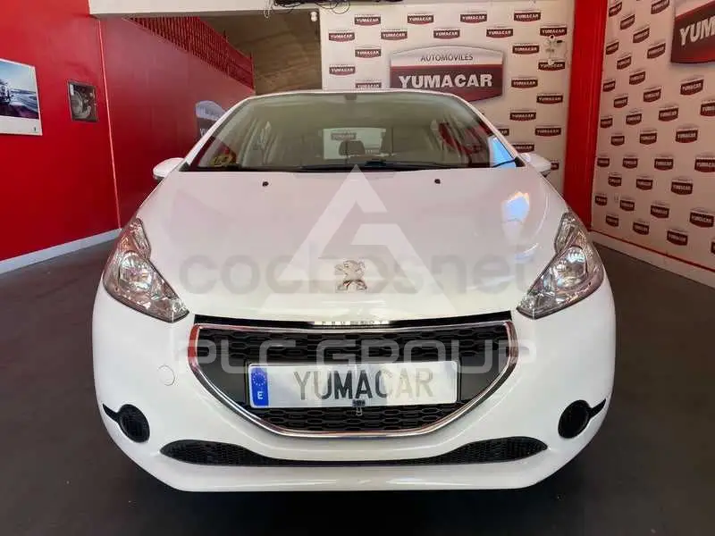2013 Peugeot 208