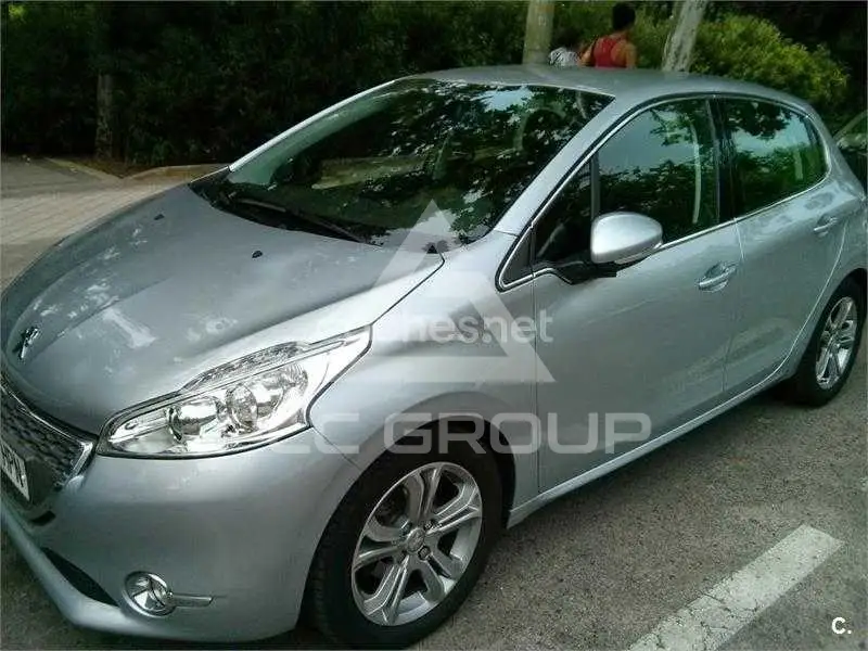 2013 Peugeot 208