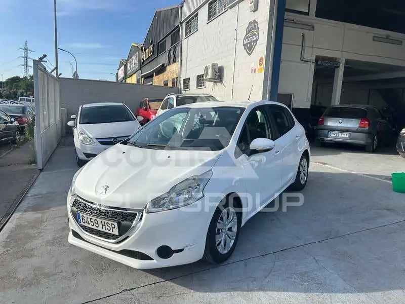 2013 Peugeot 208
