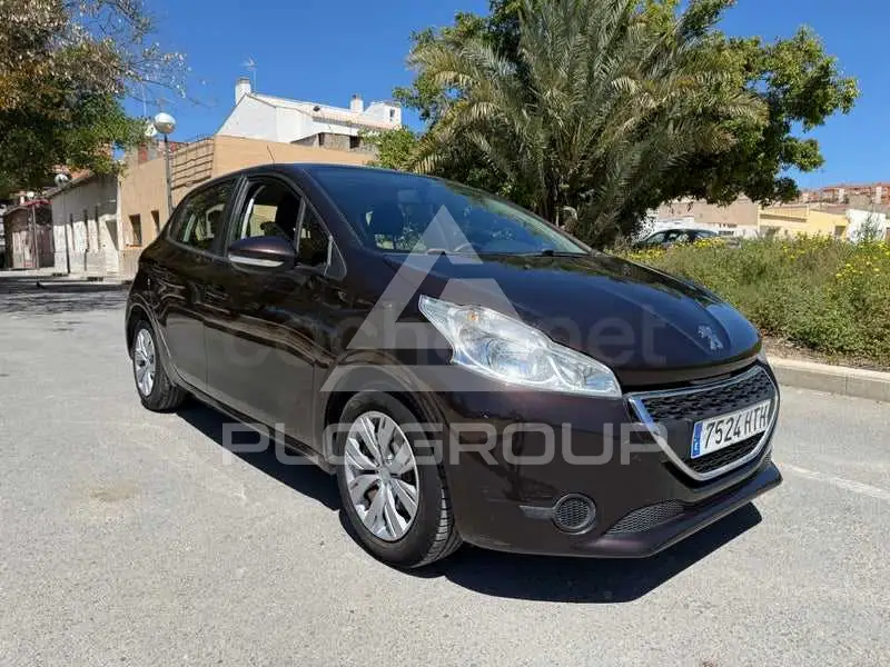 2013 Peugeot 208