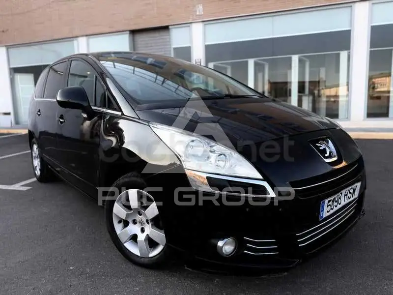 2013 Peugeot 5008