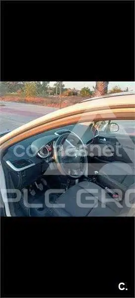 2013 Peugeot 207