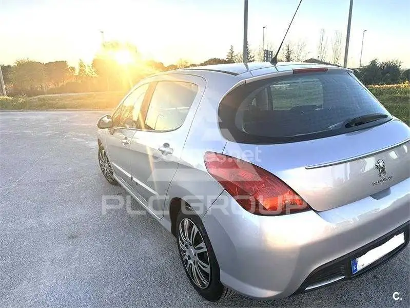 2013 Peugeot 308