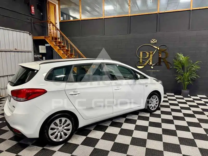 2013 KIA Carens