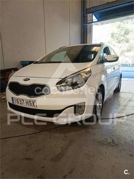 2013 KIA Carens