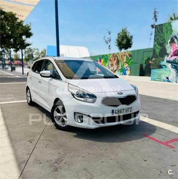 2013 KIA Carens