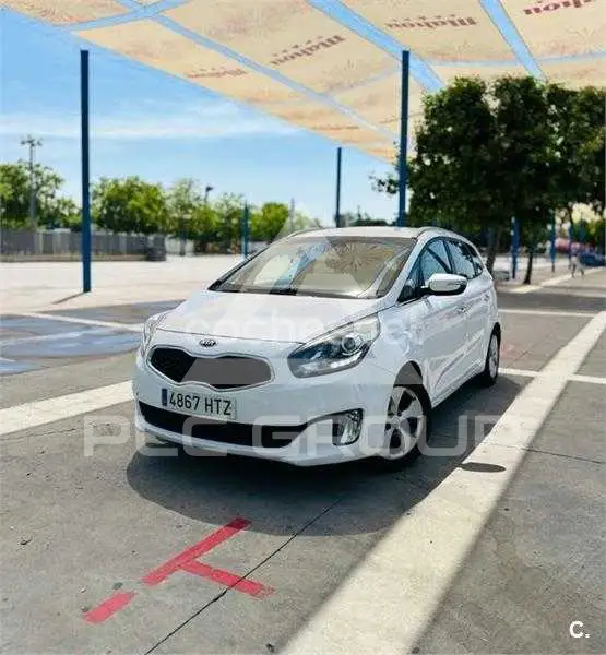 2013 KIA Carens