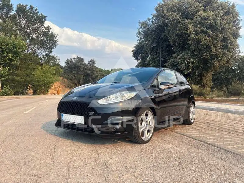 2013 Ford FIESTA