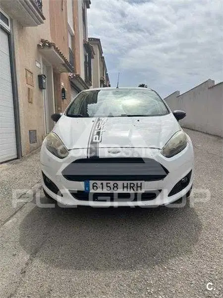 2013 Ford FIESTA