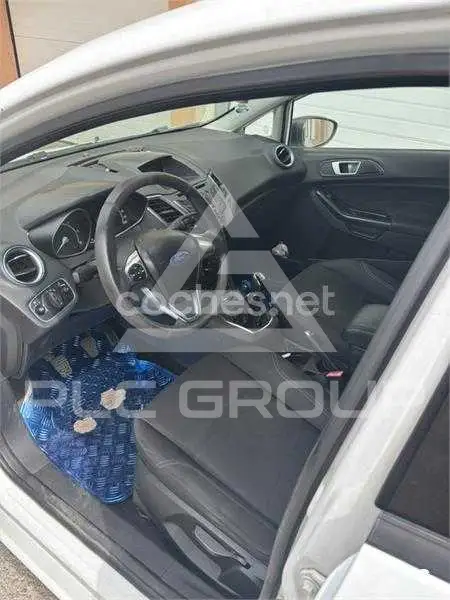 2013 Ford FIESTA