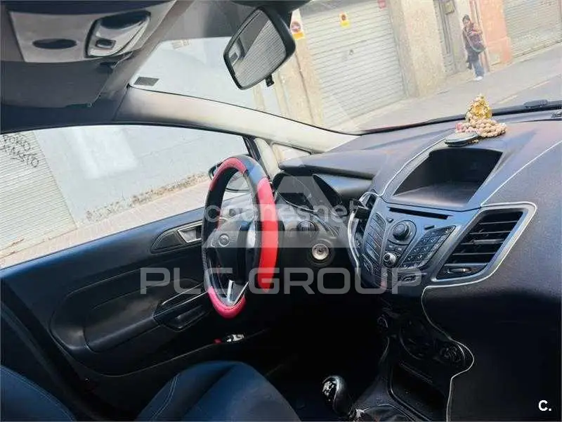 2013 Ford FIESTA