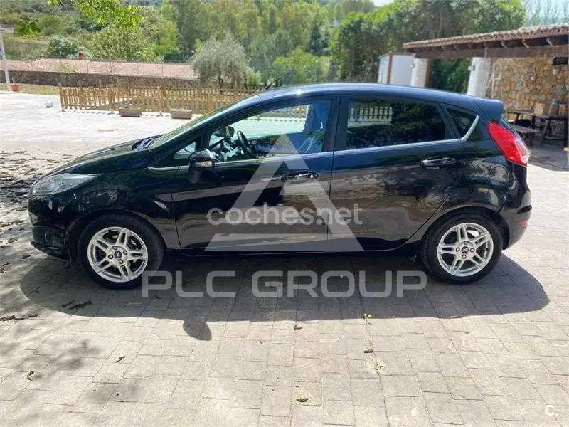 2013 Ford FIESTA