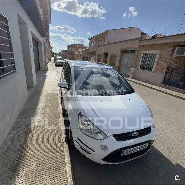 2013 Ford S-Max