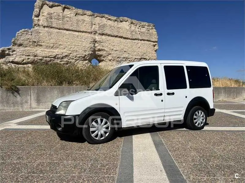 2013 Ford Tourneo