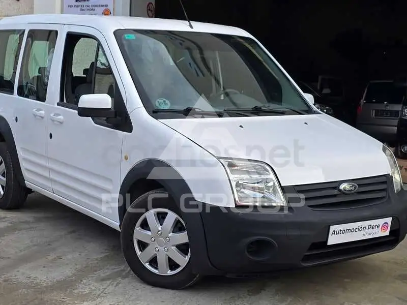 2013 Ford Tourneo