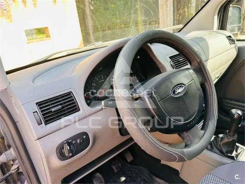2013 Ford Tourneo