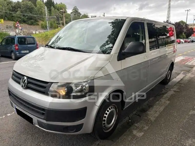 2013 Volkswagen CARAVELLE