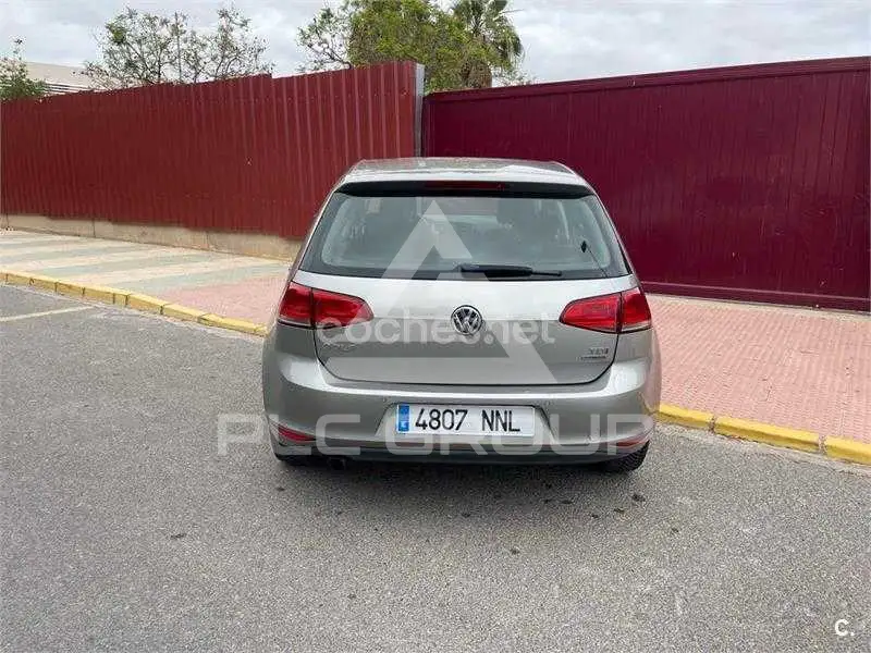 2013 Volkswagen GOLF