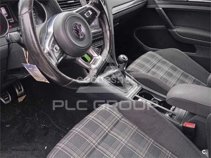 2013 Volkswagen GOLF