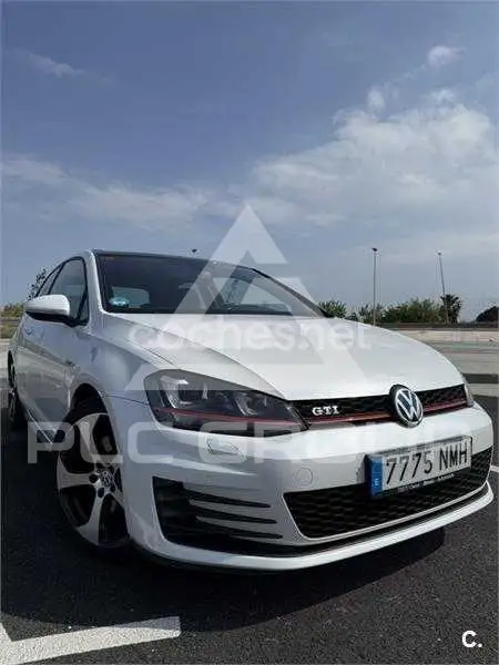 2013 Volkswagen GOLF