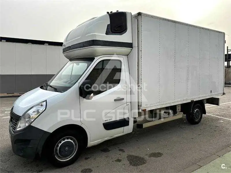 2013 Renault Master