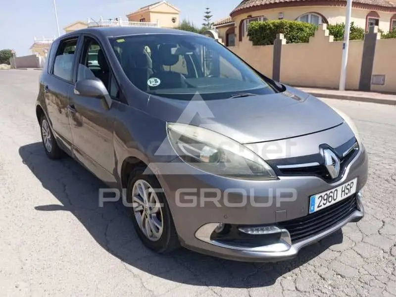2013 Renault Scenic
