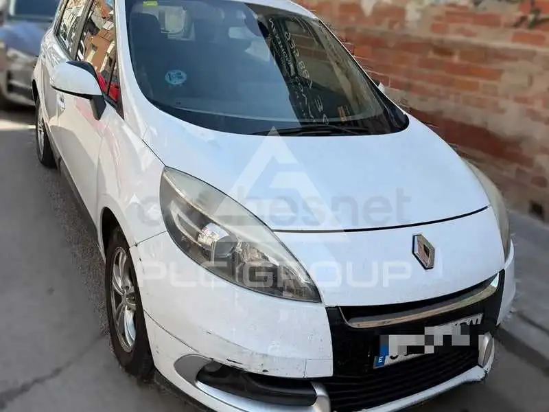 2013 Renault Scenic