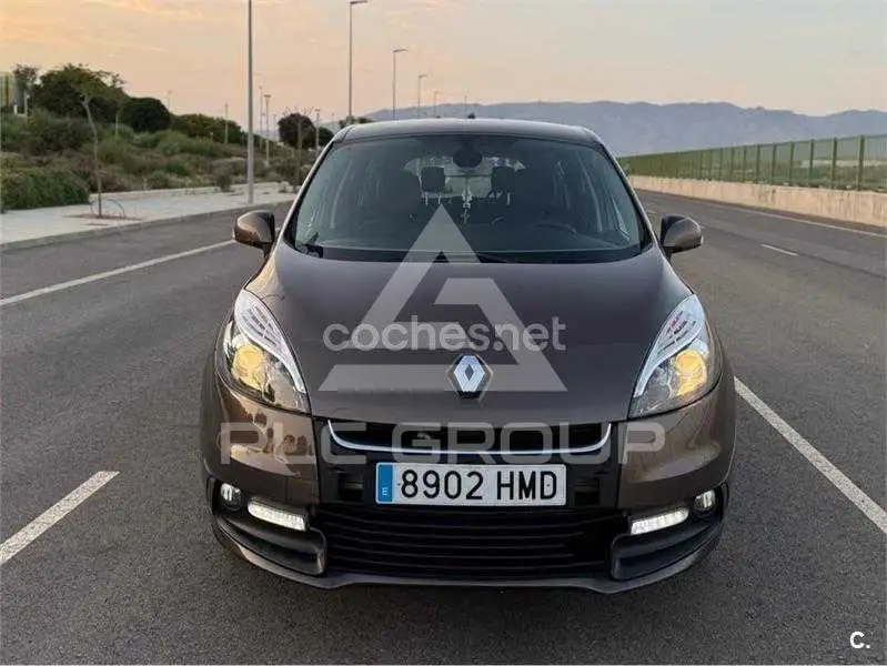 2013 Renault Grand Scenic