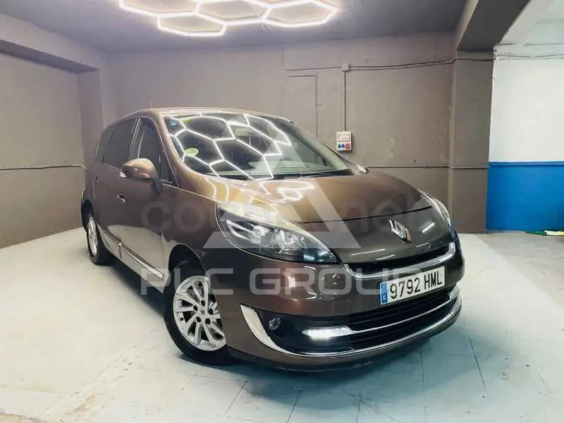 2013 Renault Grand Scenic