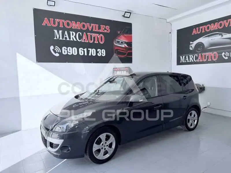2013 Renault Grand Scenic