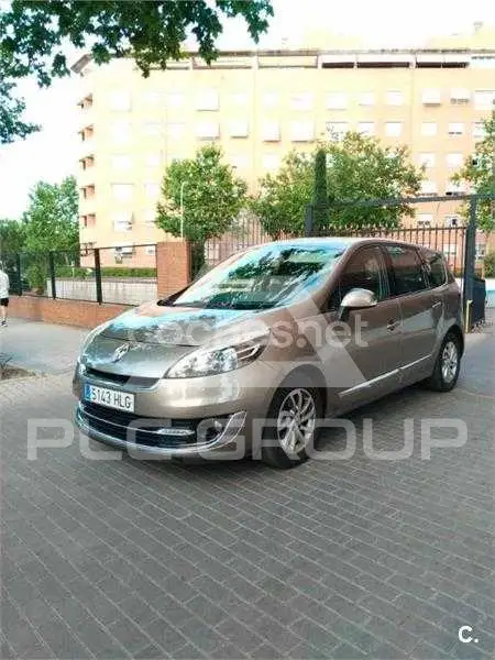 2013 Renault Grand Scenic