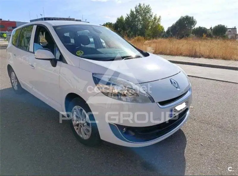 2013 Renault Grand Scenic