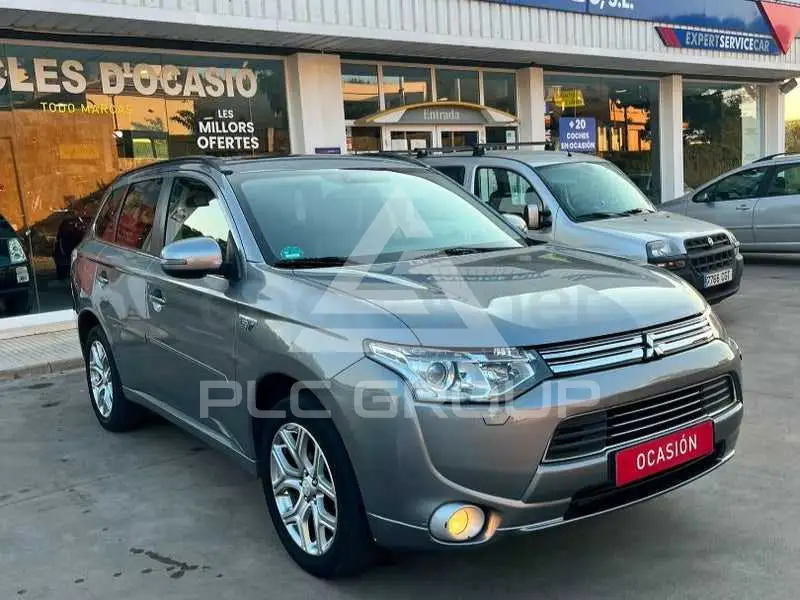 2014 Mitsubishi OUTLANDER